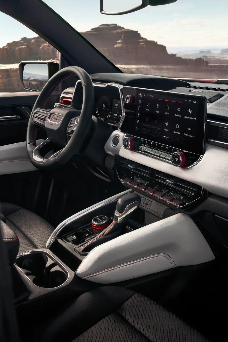 2026 GMC Canyon infotainment system at Dan Cummins Chevrolet Buick of Georgetown in Georgetown KY